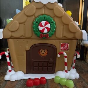 Step2 Festive Gingerbread House with Candy Cane Details
